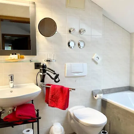 Boutique Laengenfelder Hof 4*