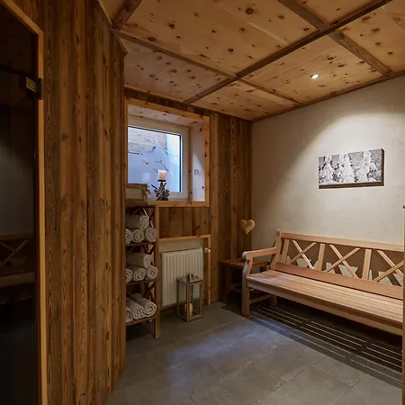 Boutique Laengenfelder Hof 酒店 4*