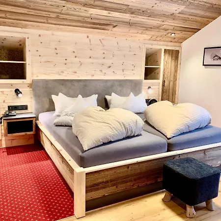Boutique Laengenfelder Hof 4*