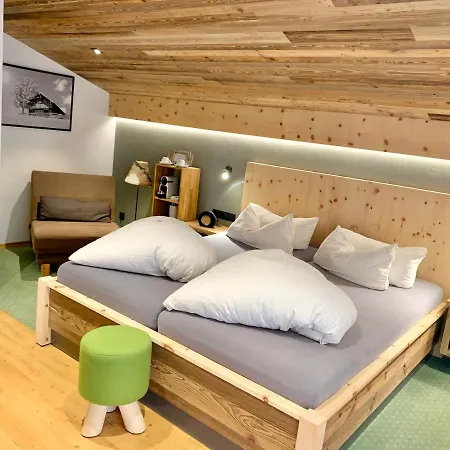 Boutique Laengenfelder Hof 4*
