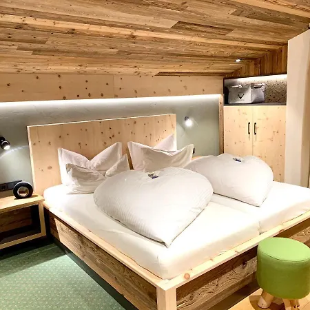 Boutique Laengenfelder Hof Hotel 4*