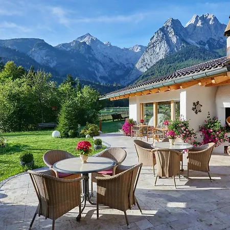 Boutique Laengenfelder Hof 4* Grainau
