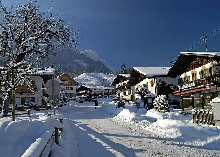 Boutique Laengenfelder Hof غرينو